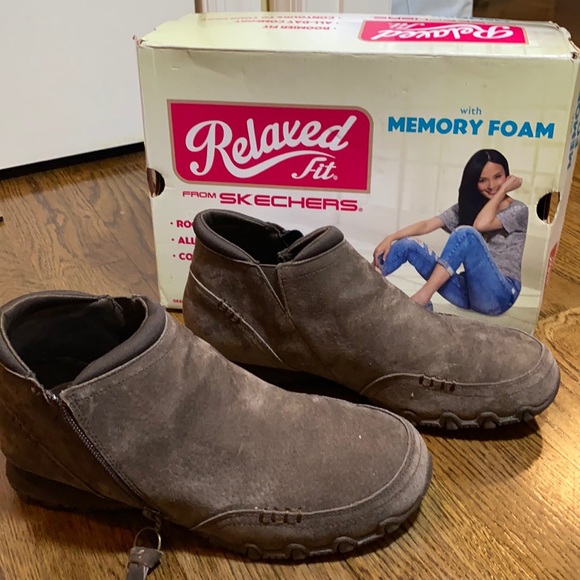 NIB Skechers memory foam ankle wide fit - Picture 1 of 4